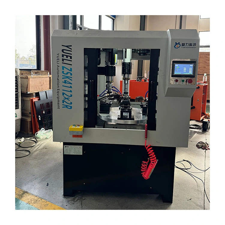 Compuesto de plataforma giratoria CNC de cuatro ejes