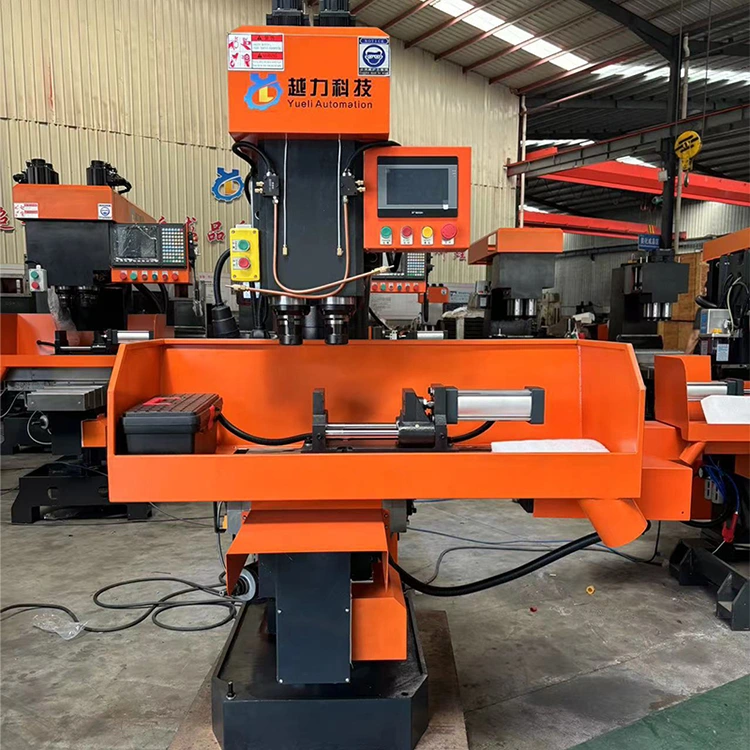Máquina compuesta de perforación y roscado